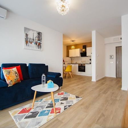 Apartamento Trio Orange Oradea Exterior foto