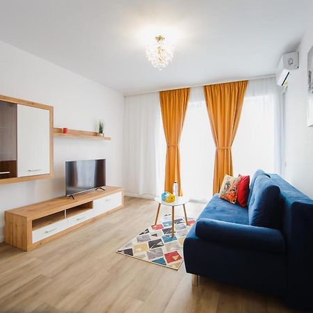 Apartamento Trio Orange Oradea Exterior foto