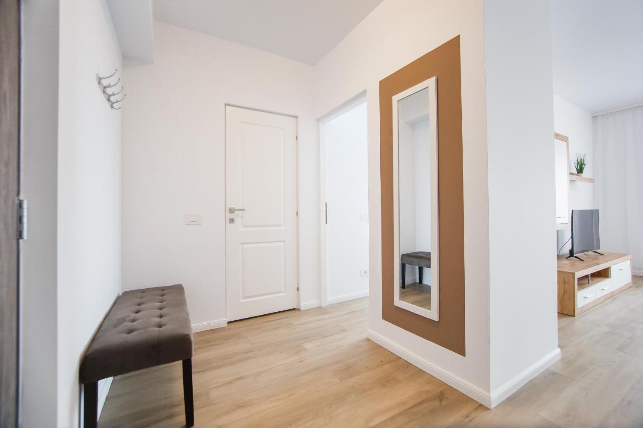 Apartamento Trio Orange Oradea Exterior foto